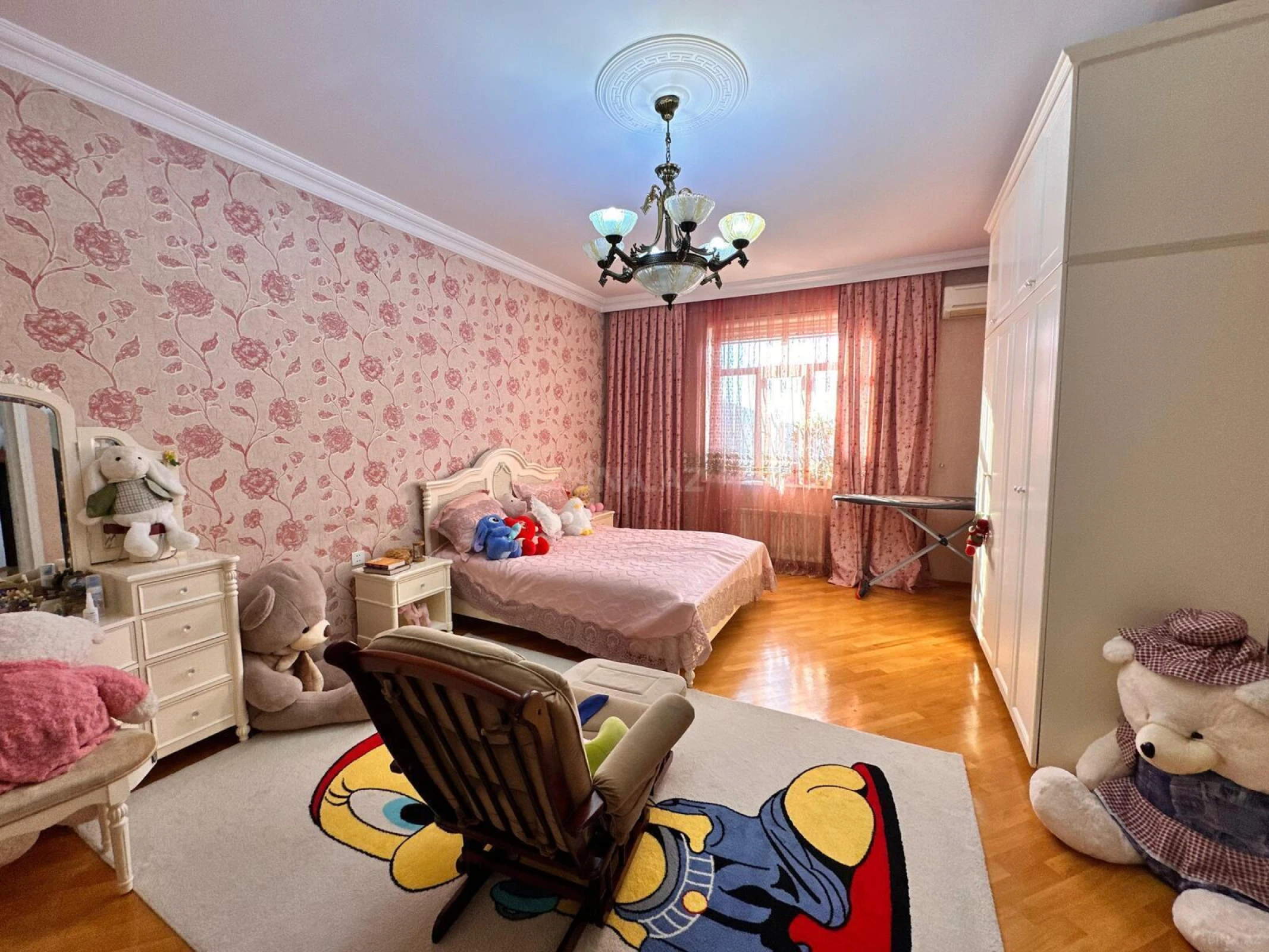 Satılır 4 otaqlı həyət evi 360 m²