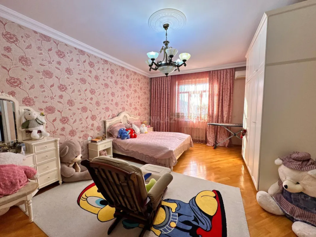 Satılır 4 otaqlı həyət evi 360 m²