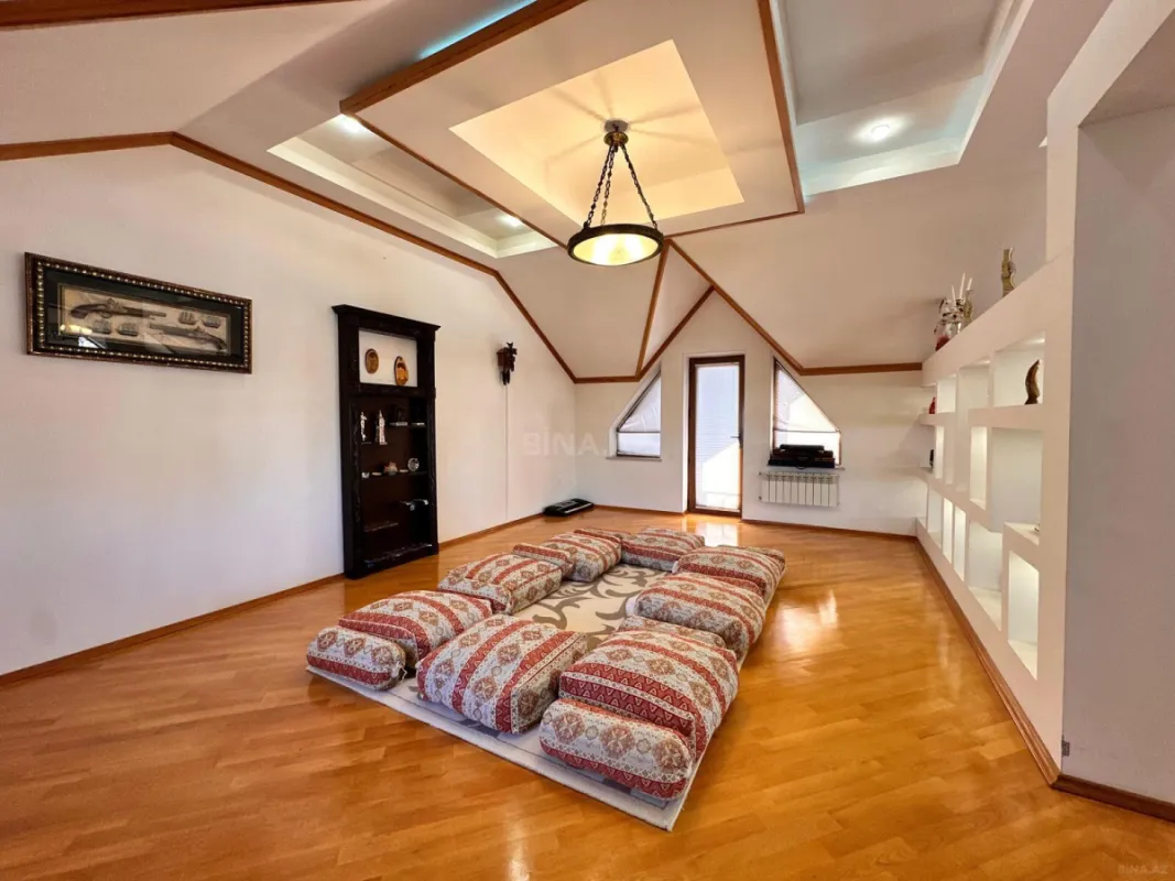 Satılır 4 otaqlı həyət evi 360 m²