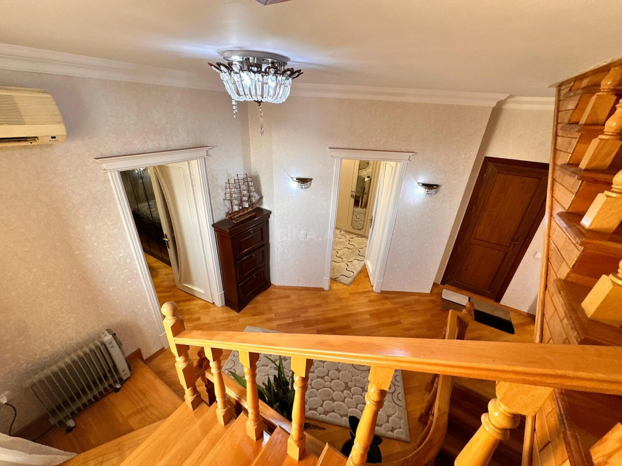 Satılır 4 otaqlı həyət evi 360 m²