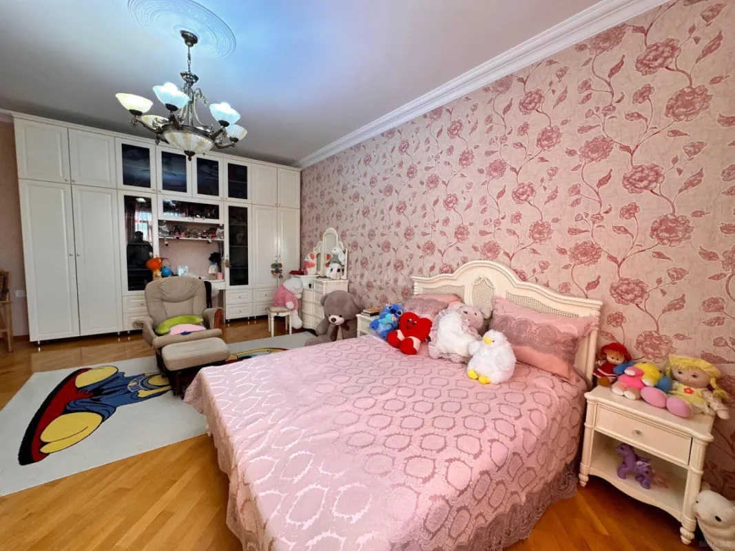 Satılır 4 otaqlı həyət evi 360 m²