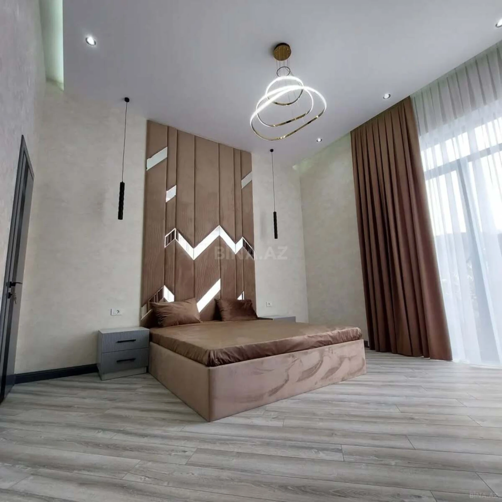 Kirayə verilir 4 otaqlı həyət evi 240 m²