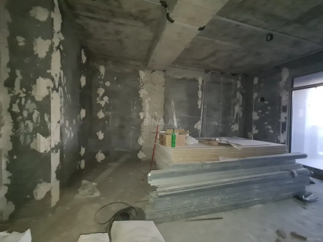 Satılır 3 otaqlı mənzil 155 m²