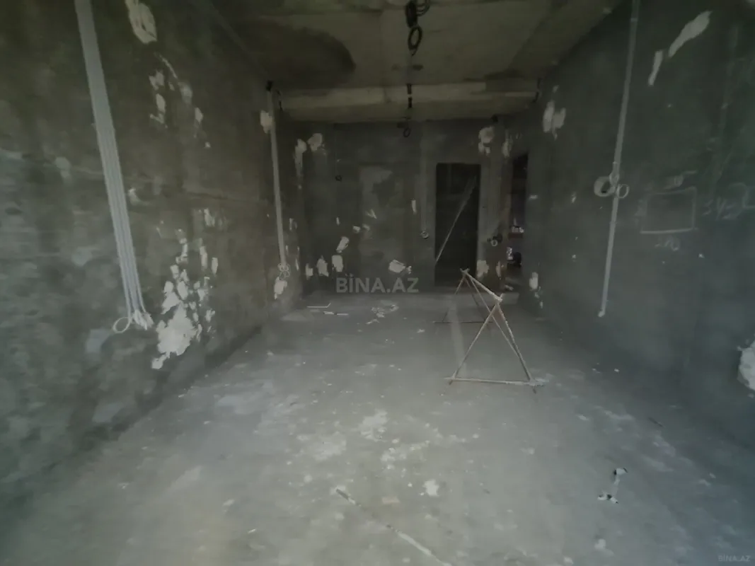 Satılır 3 otaqlı mənzil 155 m²