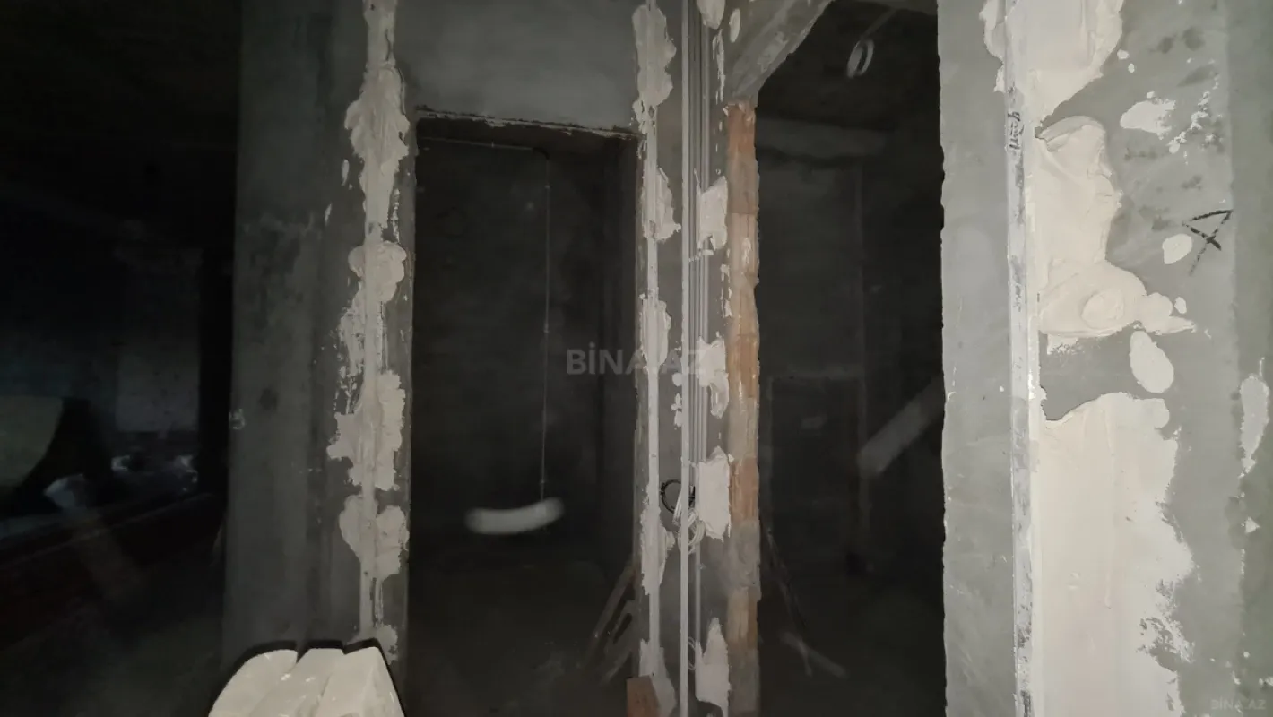 Satılır 3 otaqlı mənzil 155 m²