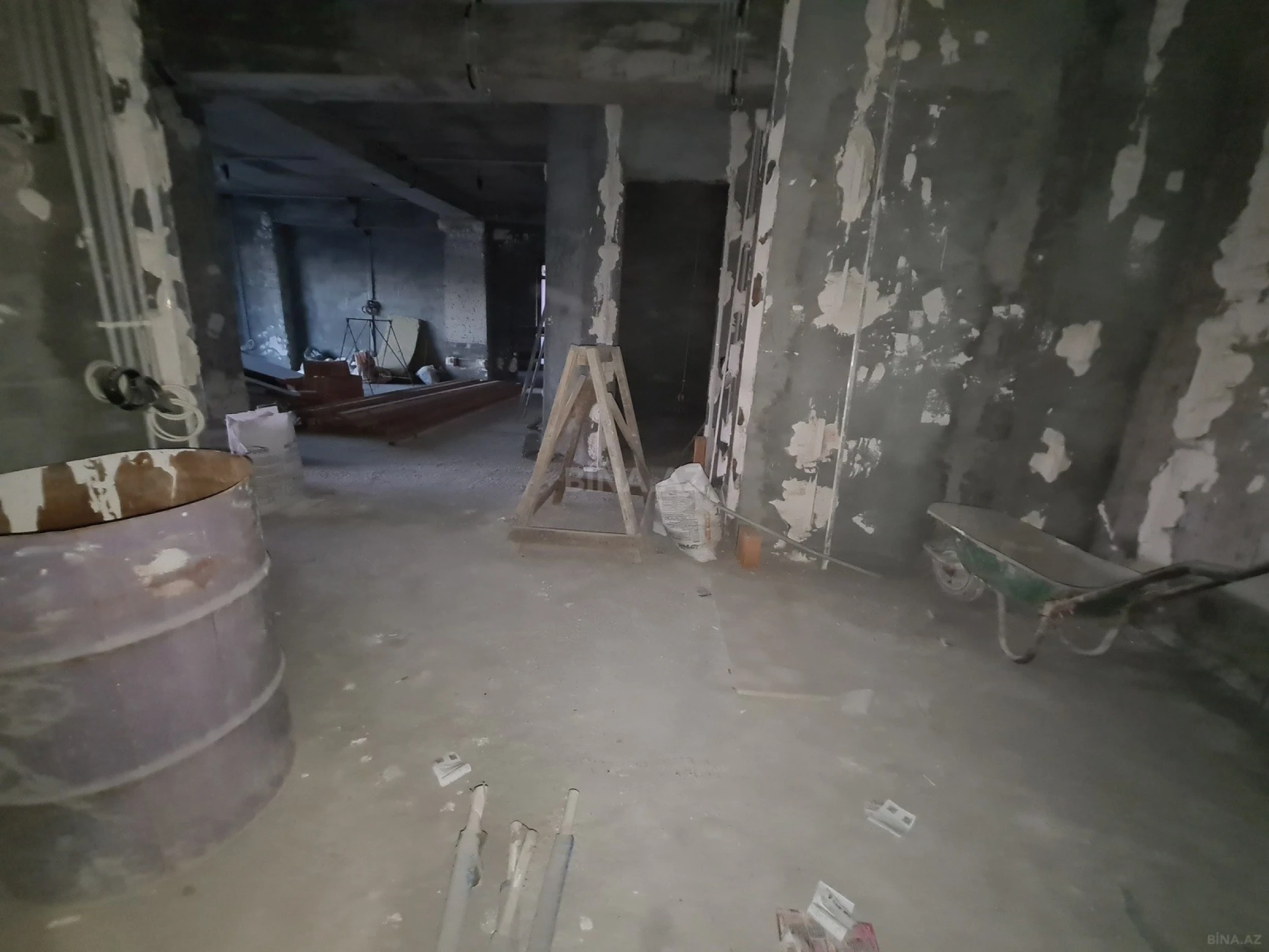 Satılır 3 otaqlı mənzil 155 m²