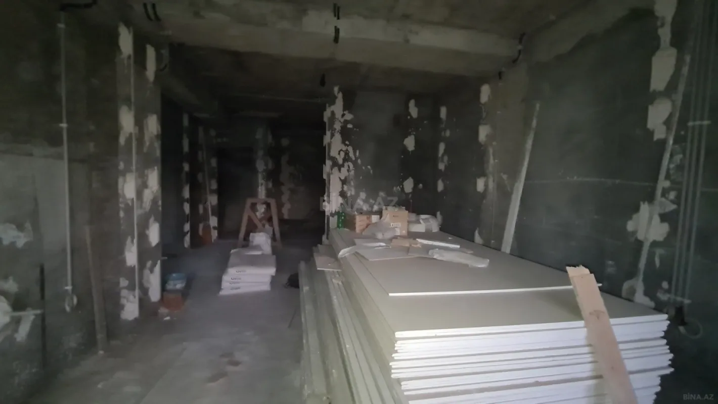 Satılır 3 otaqlı mənzil 155 m²