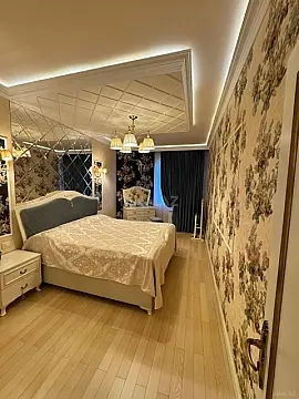 Satılır 3 otaqlı mənzil 107 m²