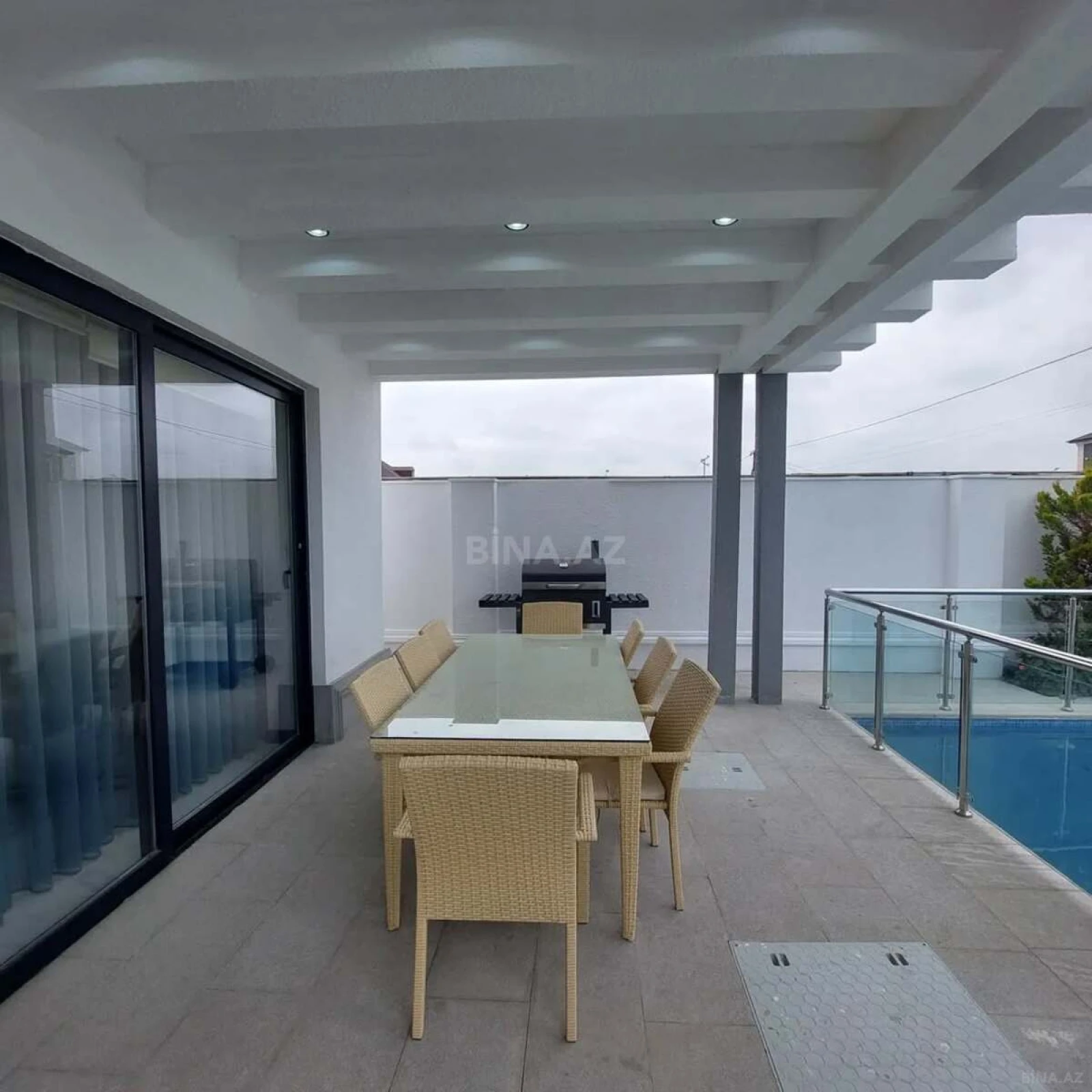 Kirayə verilir 4 otaqlı həyət evi 220 m²