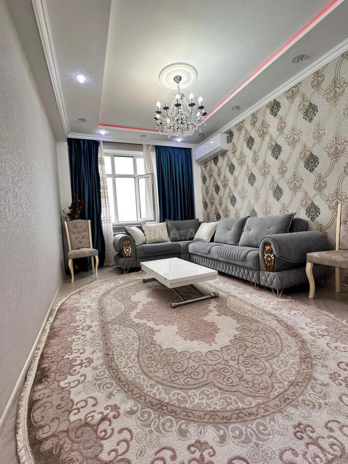 Satılır 3 otaqlı mənzil 82 m²