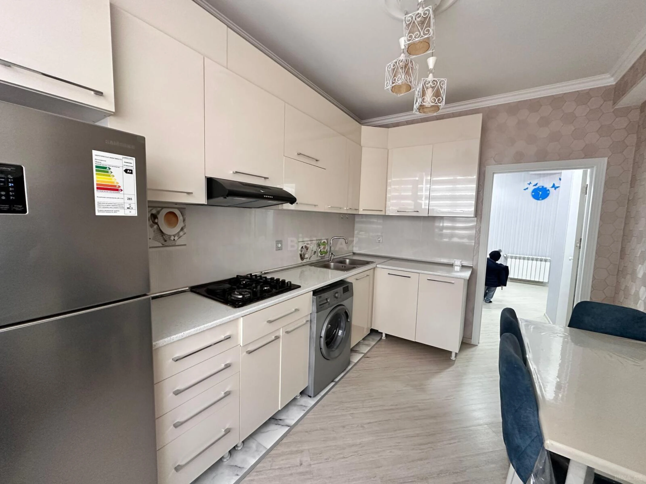 Satılır 3 otaqlı mənzil 82 m²