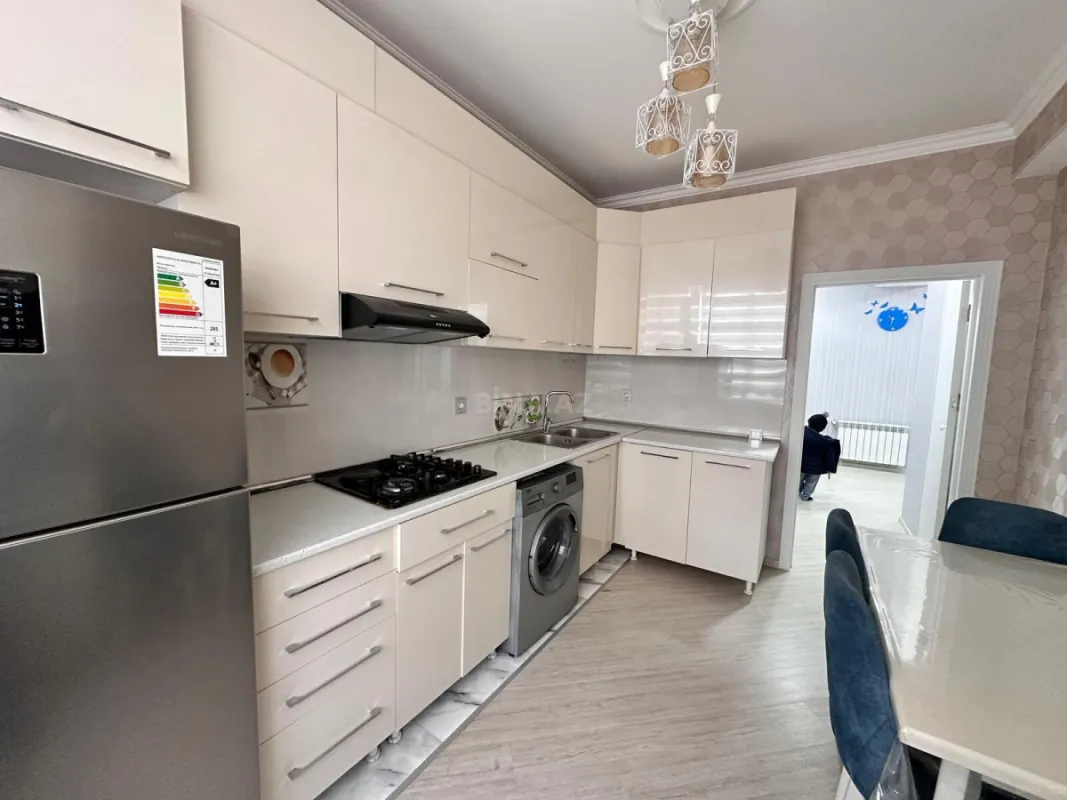 Satılır 3 otaqlı mənzil 82 m²
