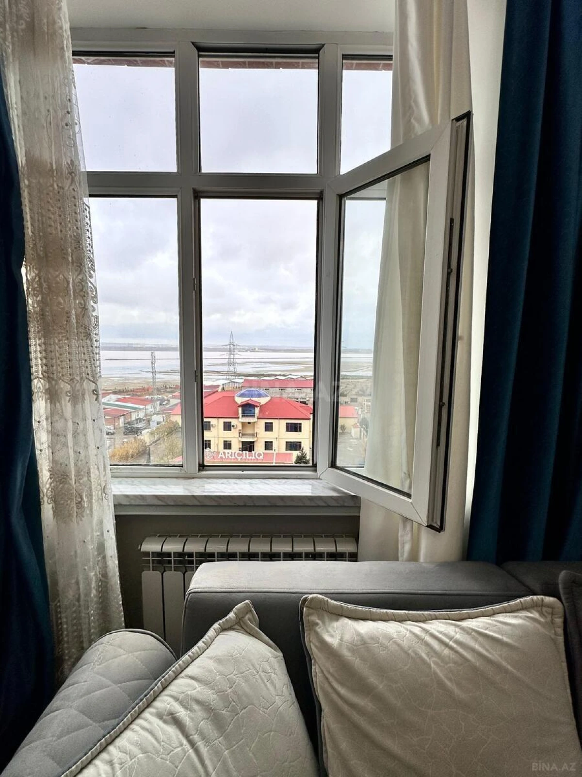 Satılır 3 otaqlı mənzil 82 m²