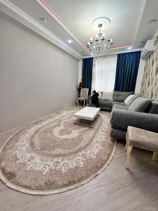 Satılır 3 otaqlı mənzil 82 m²