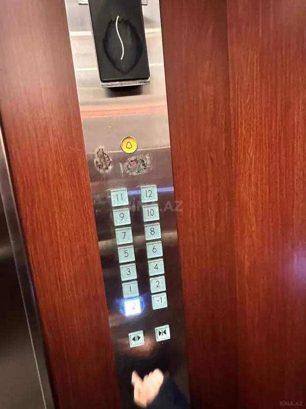 Satılır 3 otaqlı mənzil 82 m²