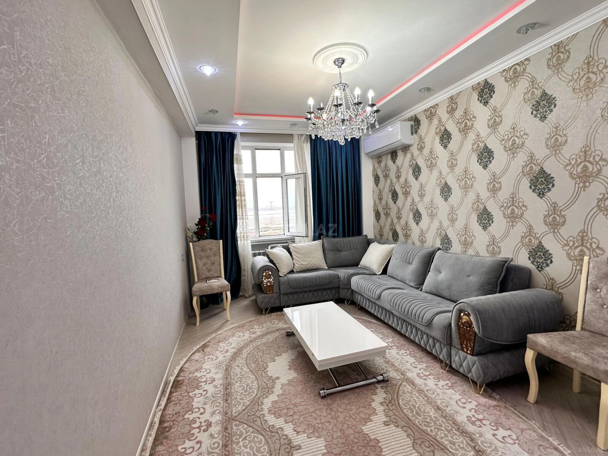 Satılır 3 otaqlı mənzil 82 m²