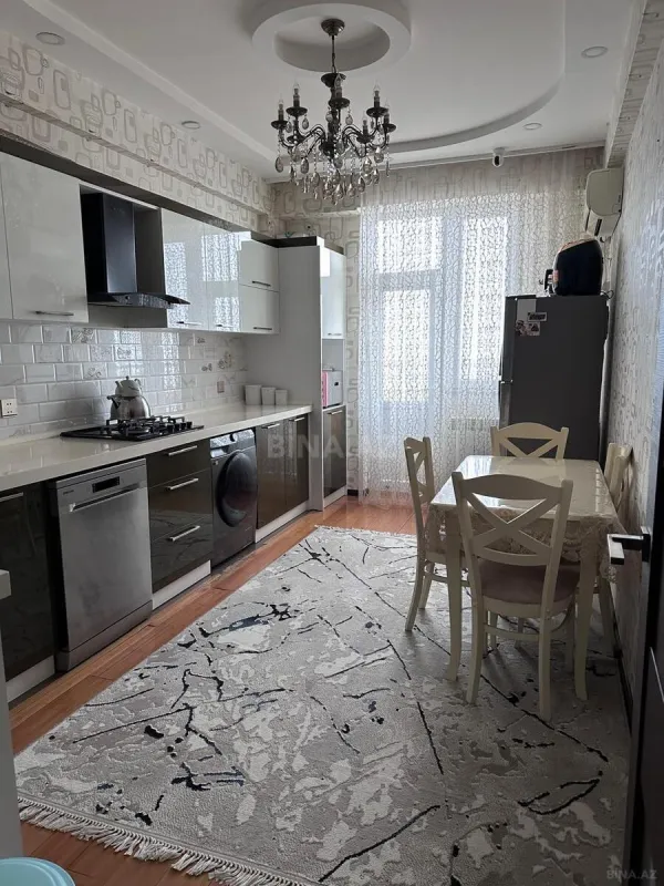 Satılır 3 otaqlı mənzil 86 m²