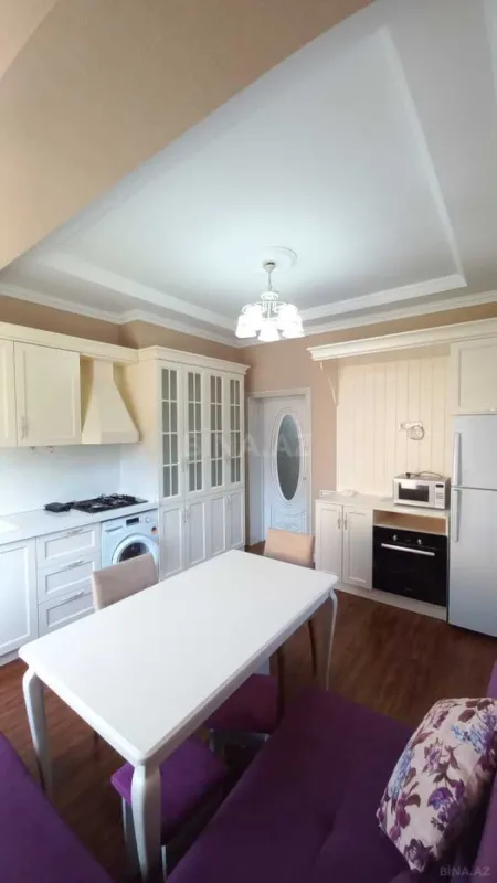 Satılır 3 otaqlı mənzil 110 m²