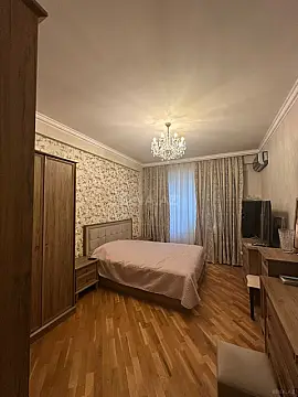 Satılır 3 otaqlı mənzil 110 m²