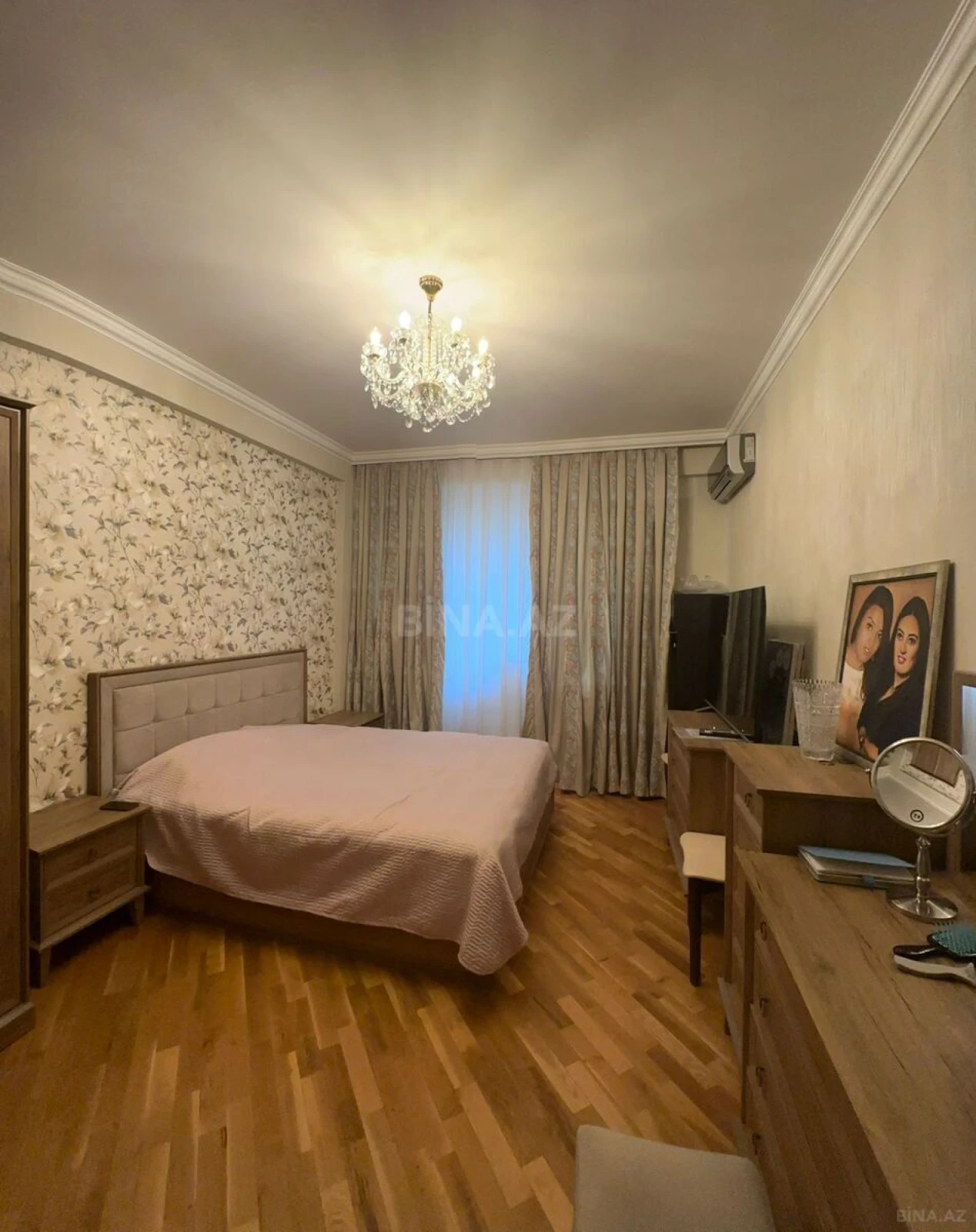 Satılır 3 otaqlı mənzil 110 m²
