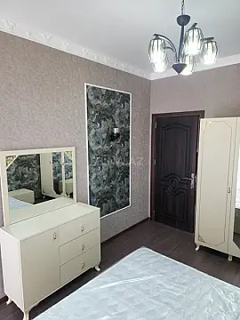 Kirayə verilir 2 otaqlı mənzil 65 m²