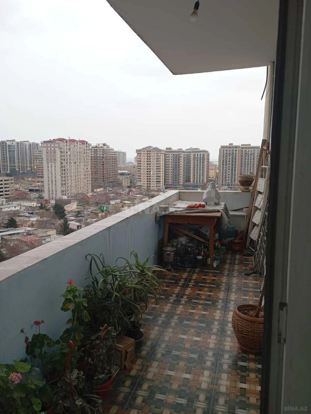 Satılır 3 otaqlı mənzil 110 m²