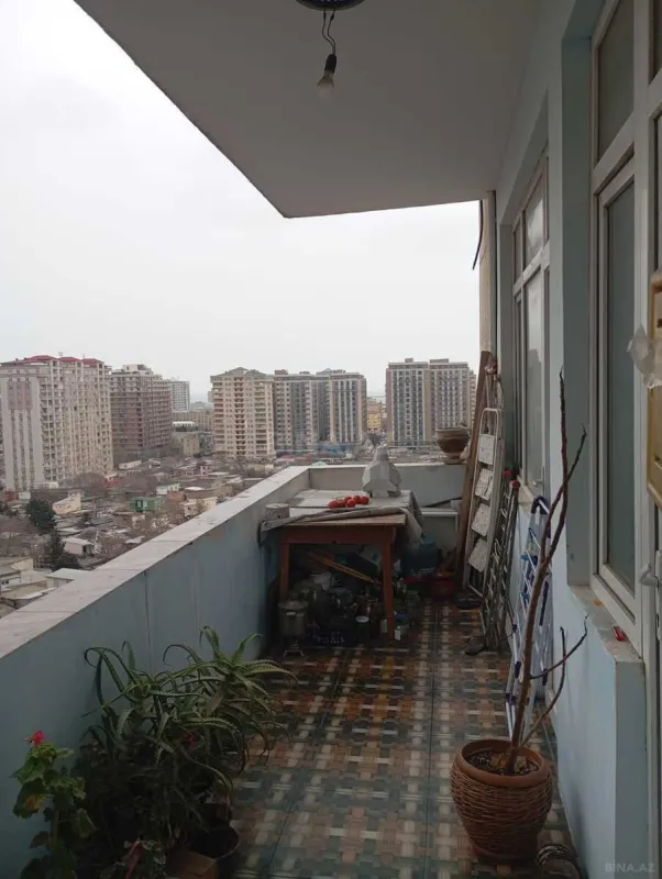 Satılır 3 otaqlı mənzil 110 m²