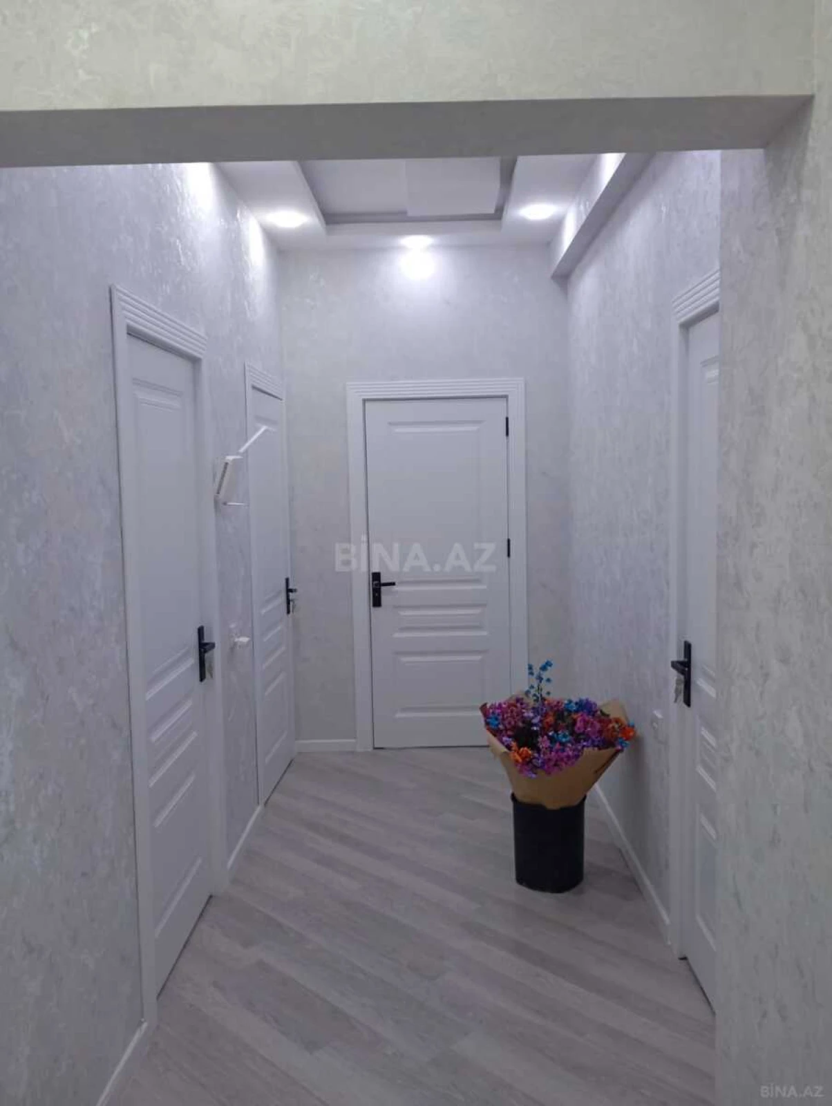 Satılır 3 otaqlı mənzil 110 m²