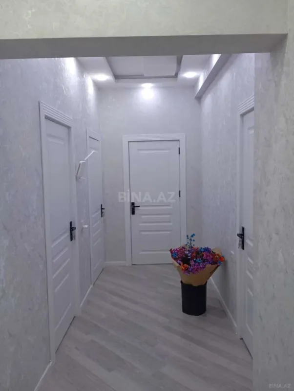 Satılır 3 otaqlı mənzil 110 m²