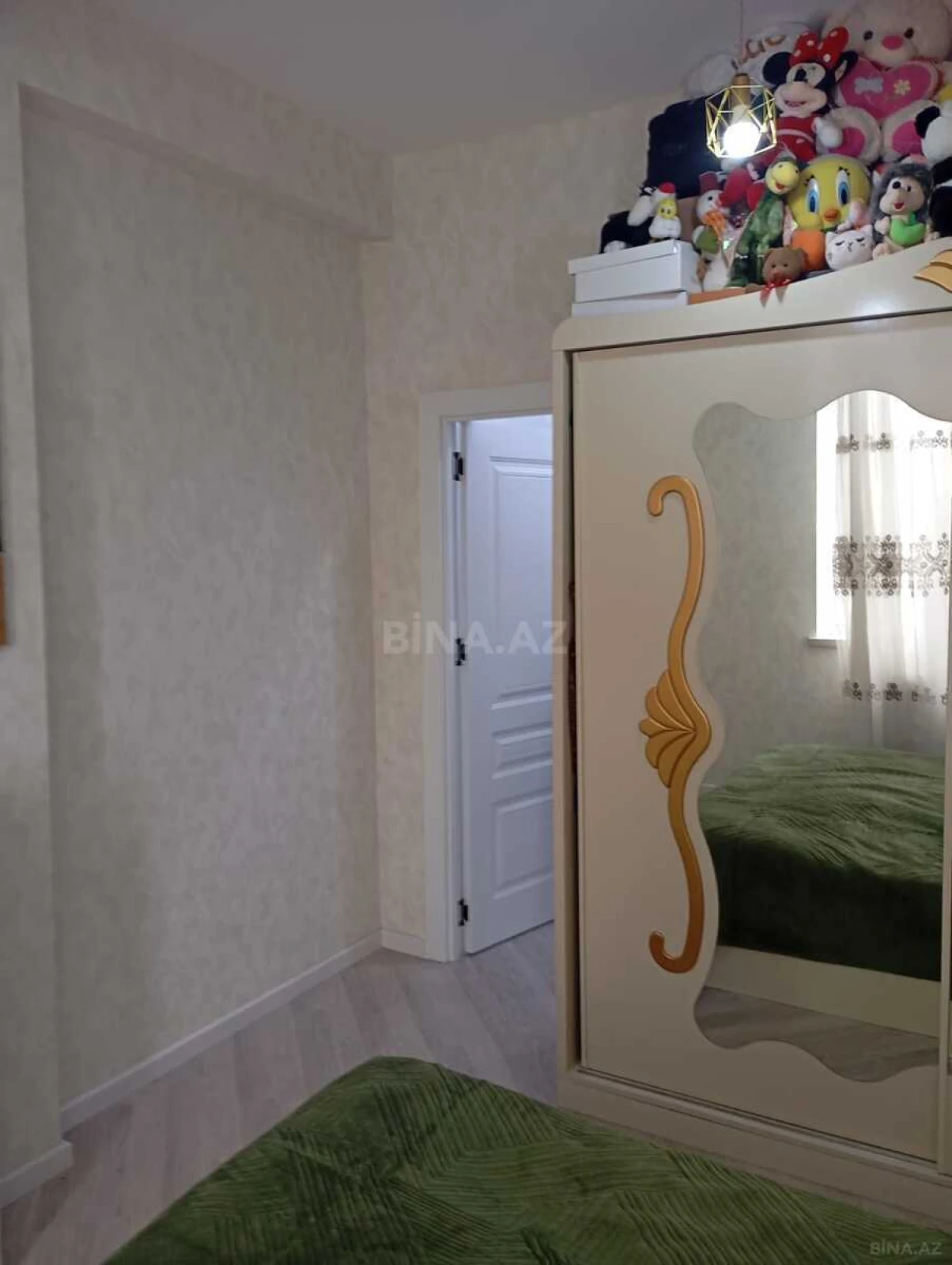 Satılır 3 otaqlı mənzil 110 m²