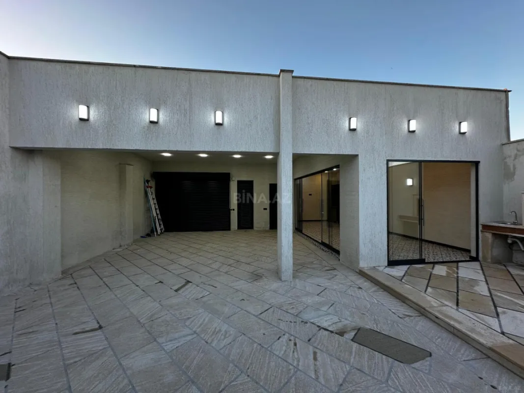 Satılır 4 otaqlı həyət evi 200 m²