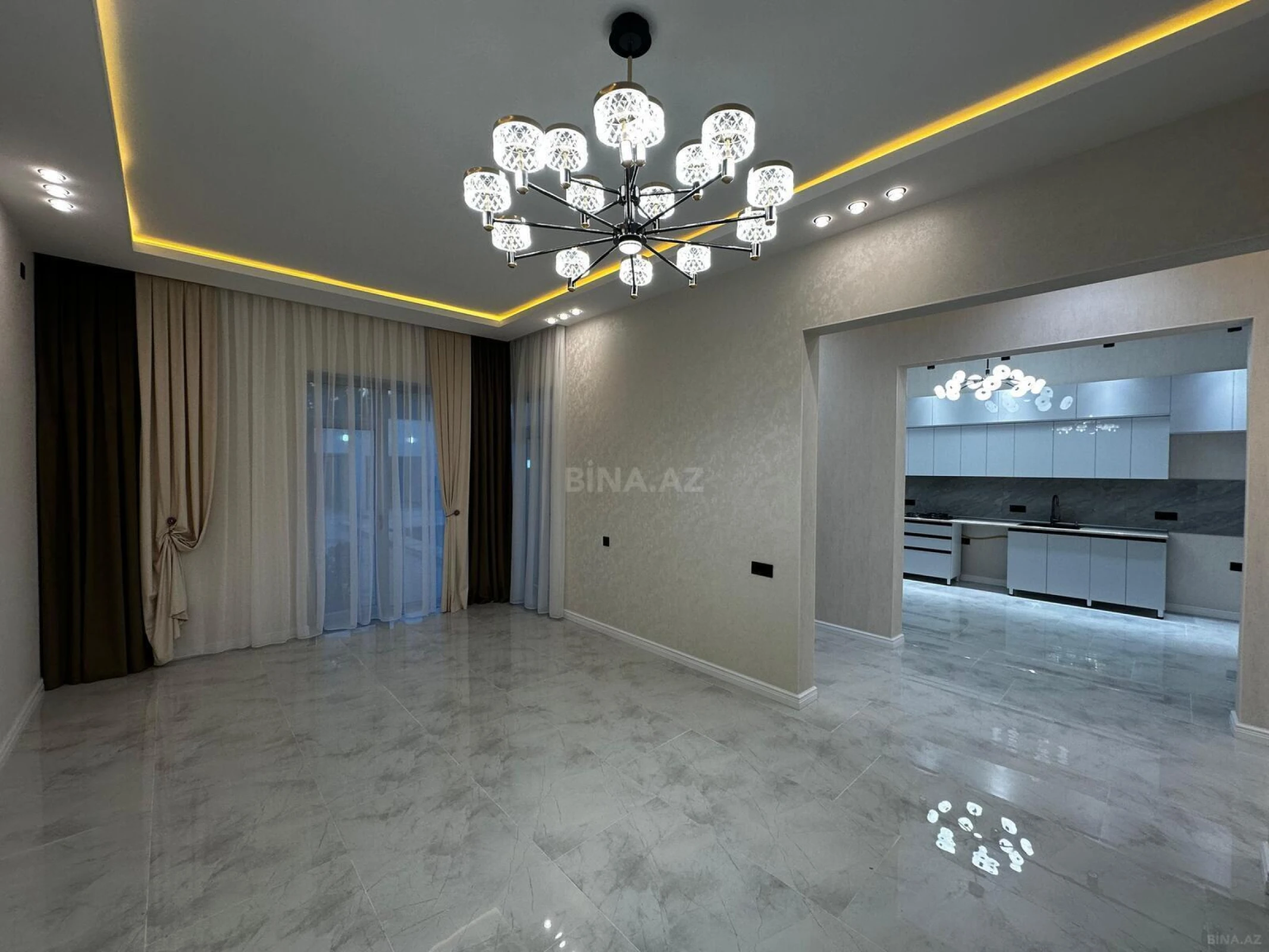 Satılır 4 otaqlı həyət evi 200 m²