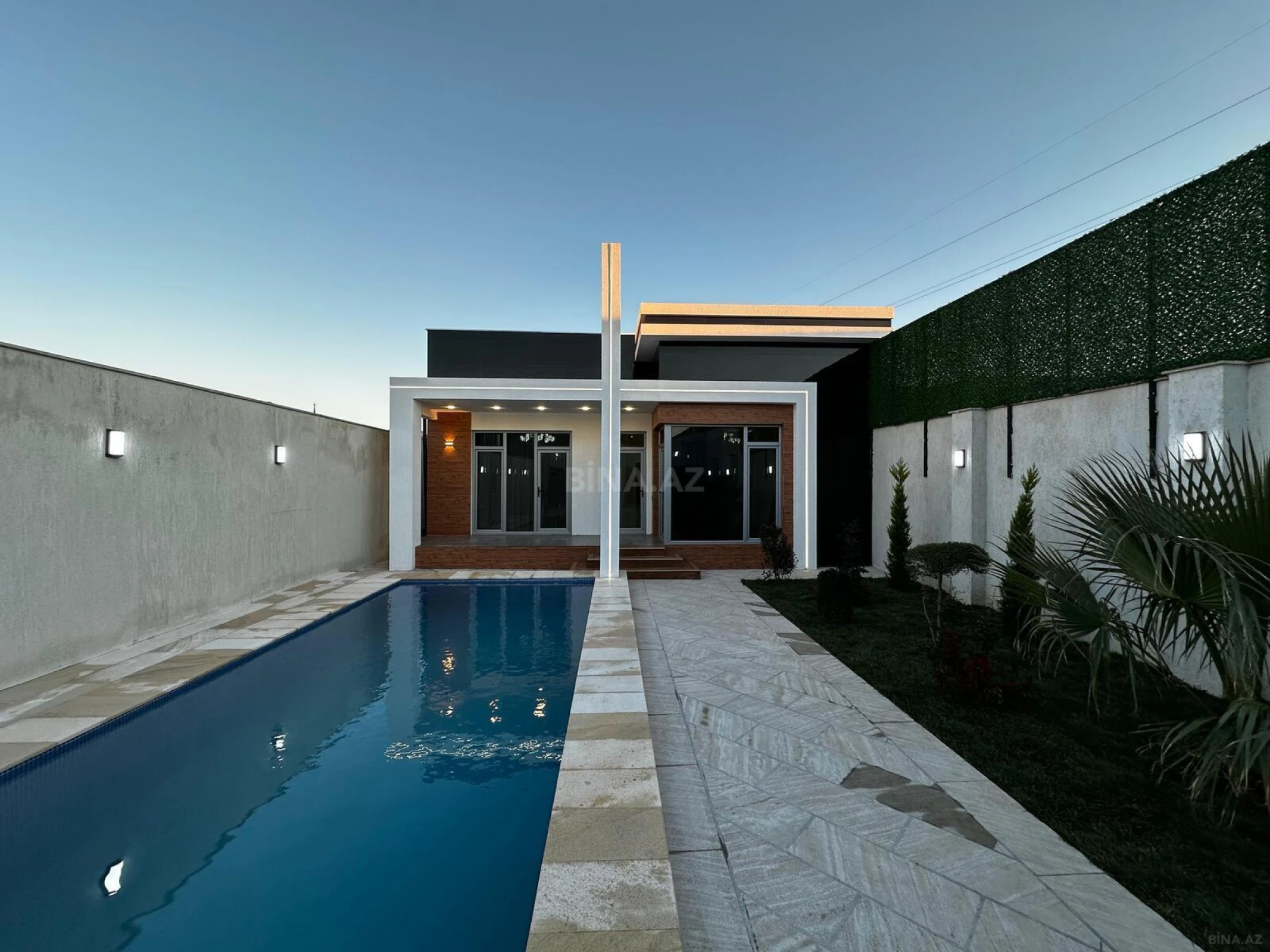 Satılır 4 otaqlı həyət evi 200 m²