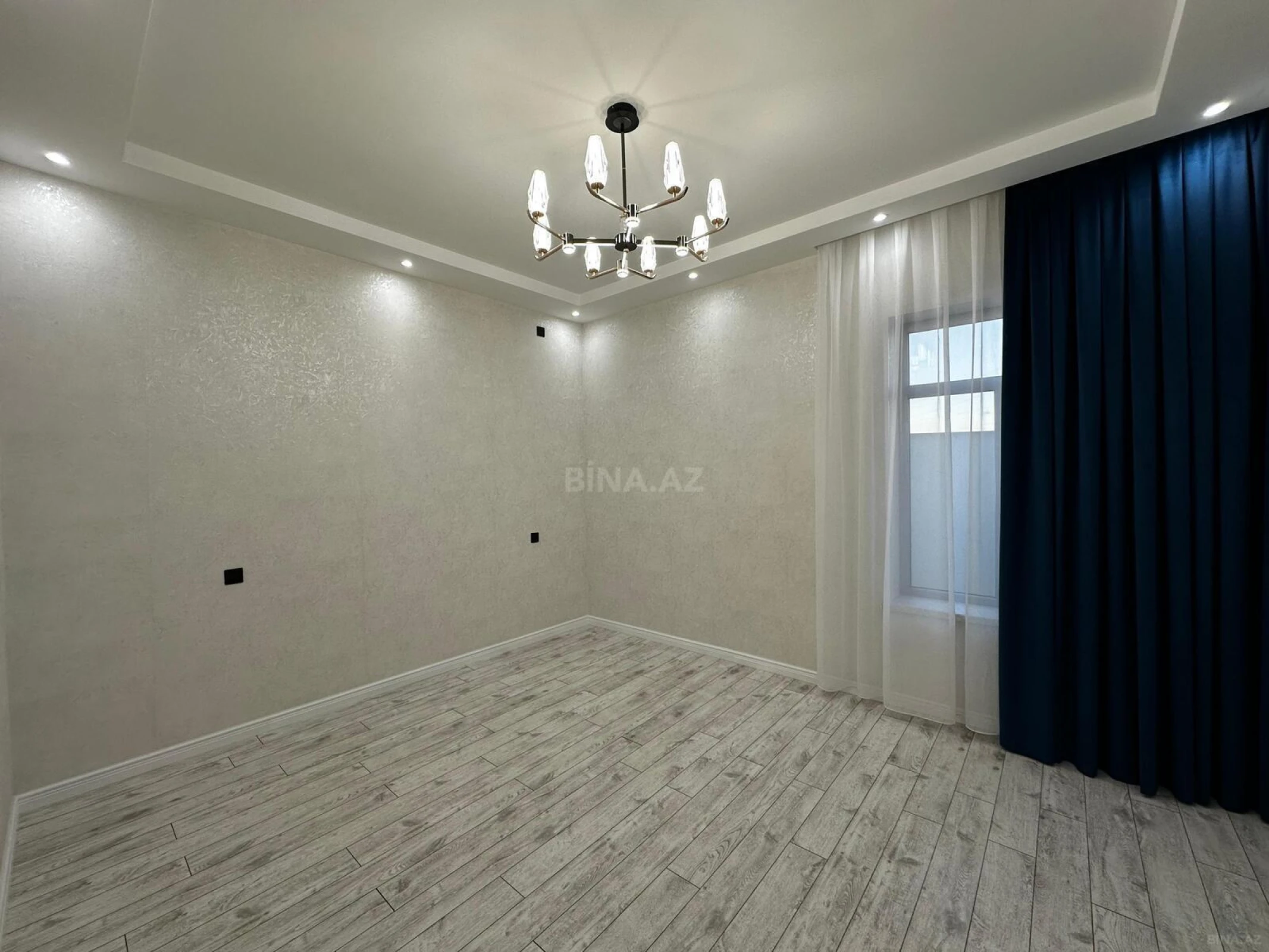 Satılır 4 otaqlı həyət evi 200 m²