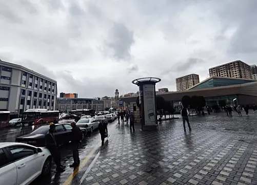 Kirayə verilir 5 otaqlı mənzil 200 m² — Bakı 5 otaq 200.00 m²