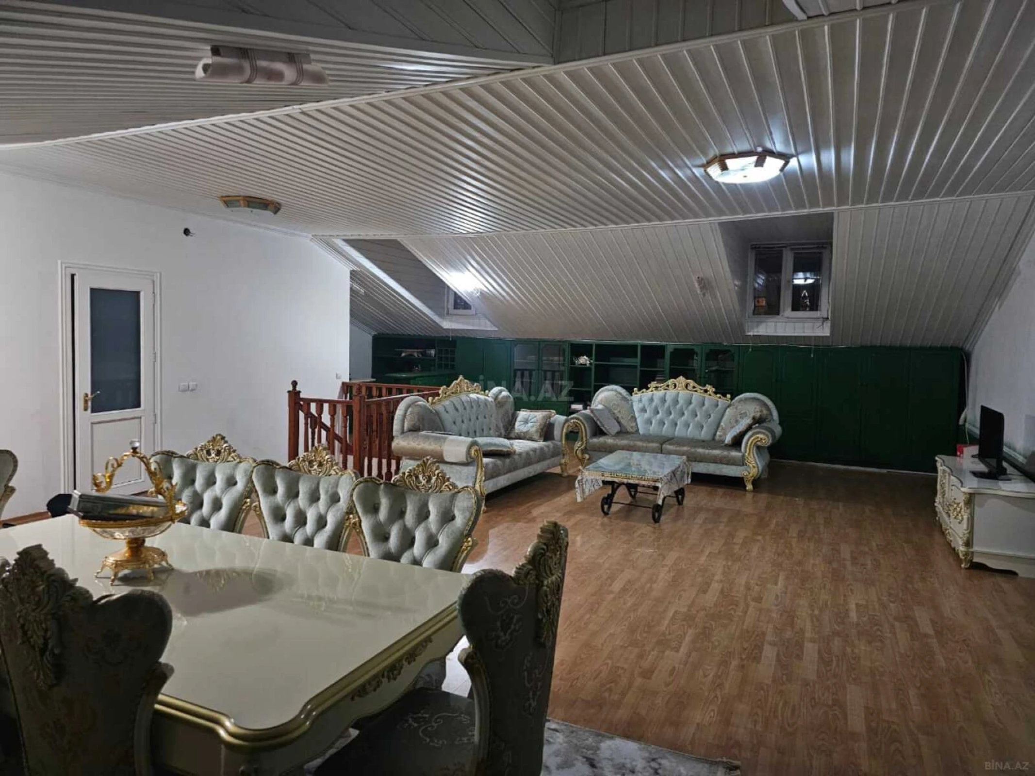 Kirayə verilir 5 otaqlı mənzil 200 m²