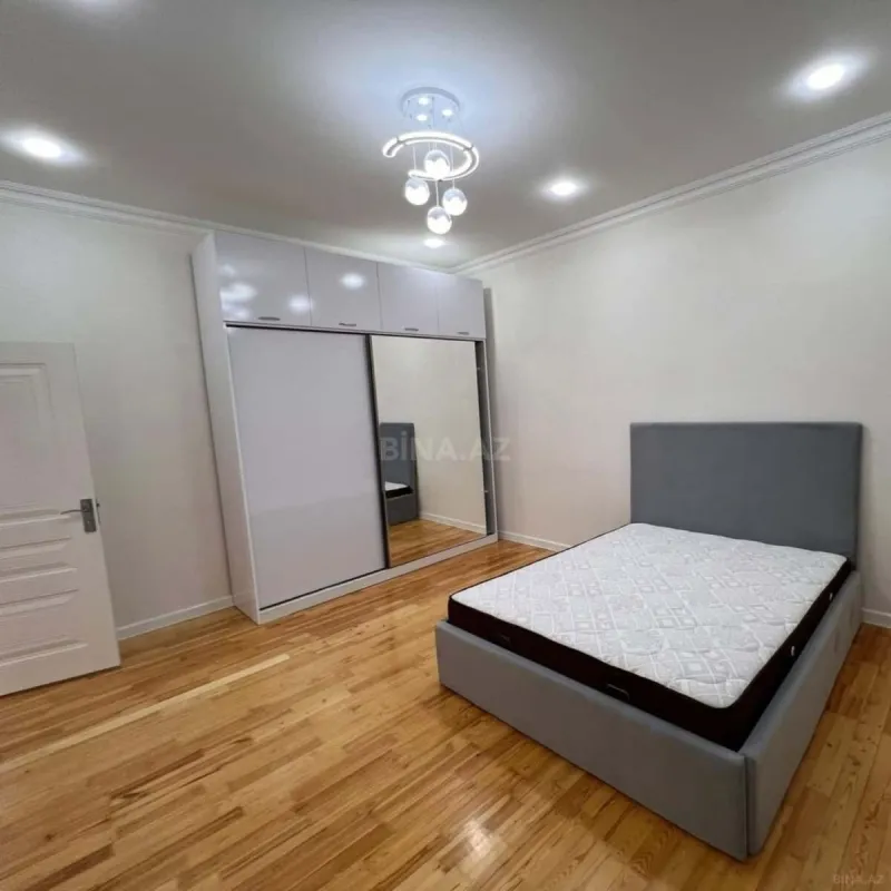 Kirayə verilir 5 otaqlı həyət evi 400 m²