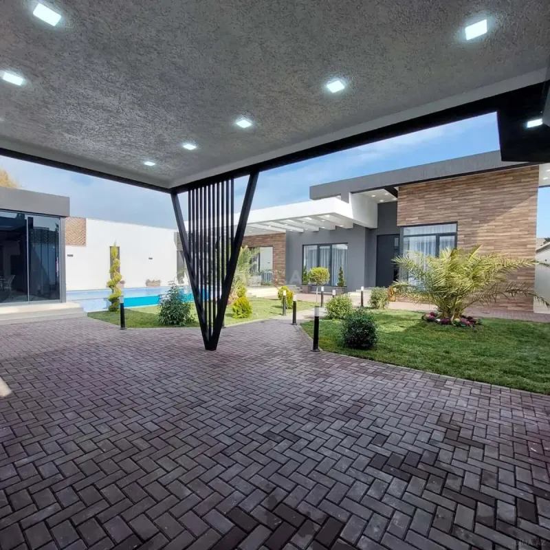 Kirayə verilir 4 otaqlı həyət evi 300 m²