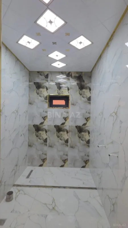 Satılır 7 otaqlı həyət evi 360 m²