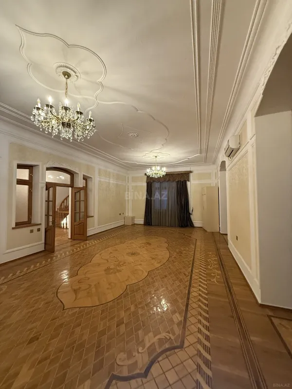 Satılır 6 otaqlı həyət evi 450 m²