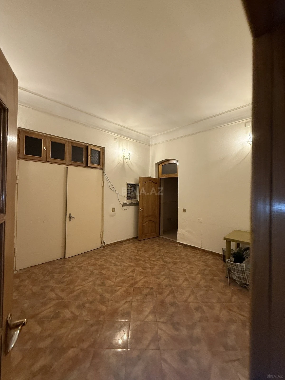 Satılır 6 otaqlı həyət evi 450 m²