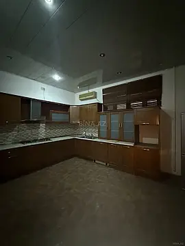 Satılır 6 otaqlı həyət evi 450 m²