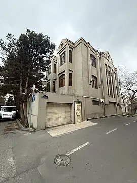 Satılır 6 otaqlı həyət evi 450 m² — Bakı, Badamdar 6 otaq 450.00 m²