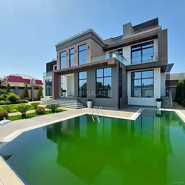 Kirayə verilir 5 otaqlı həyət evi 500 m²