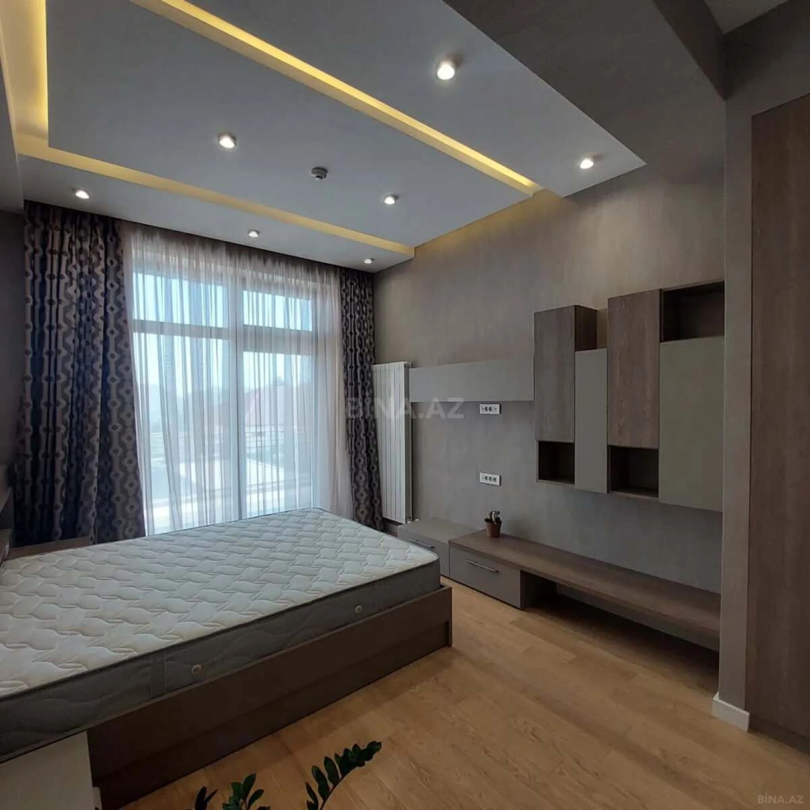 Kirayə verilir 5 otaqlı həyət evi 500 m²