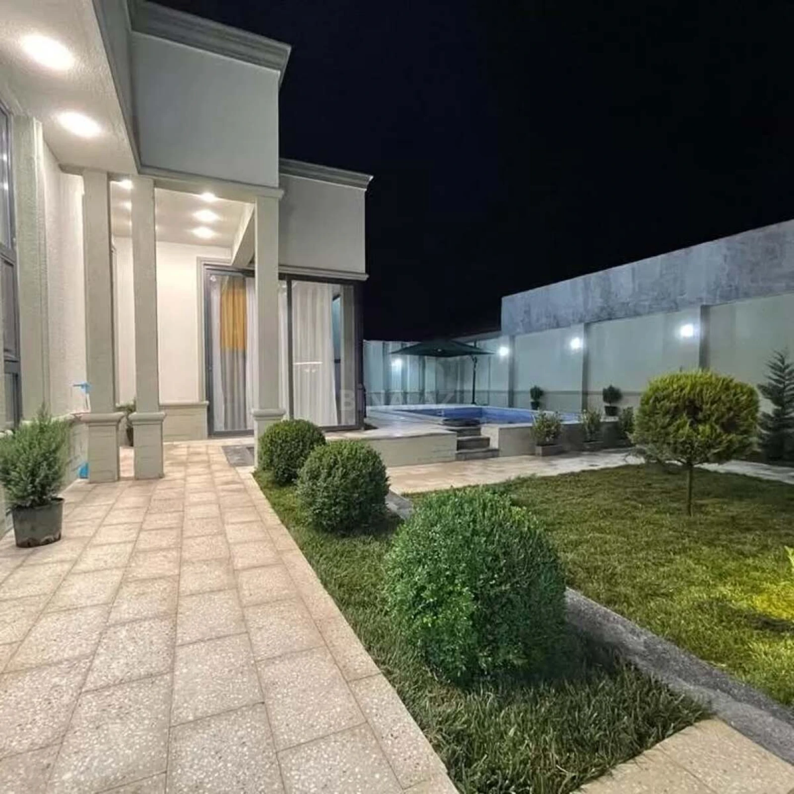 Kirayə verilir 4 otaqlı həyət evi 180 m²