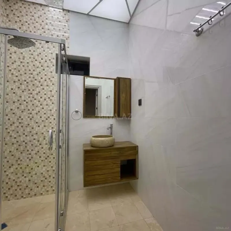Kirayə verilir 4 otaqlı həyət evi 180 m²