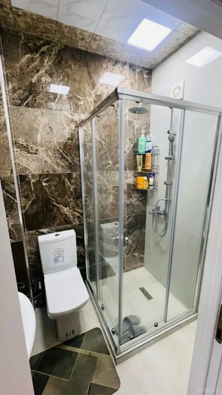 Kirayə verilir 2 otaqlı mənzil 56 m²