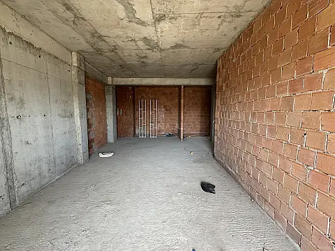 Satılır 2 otaqlı mənzil 89 m²