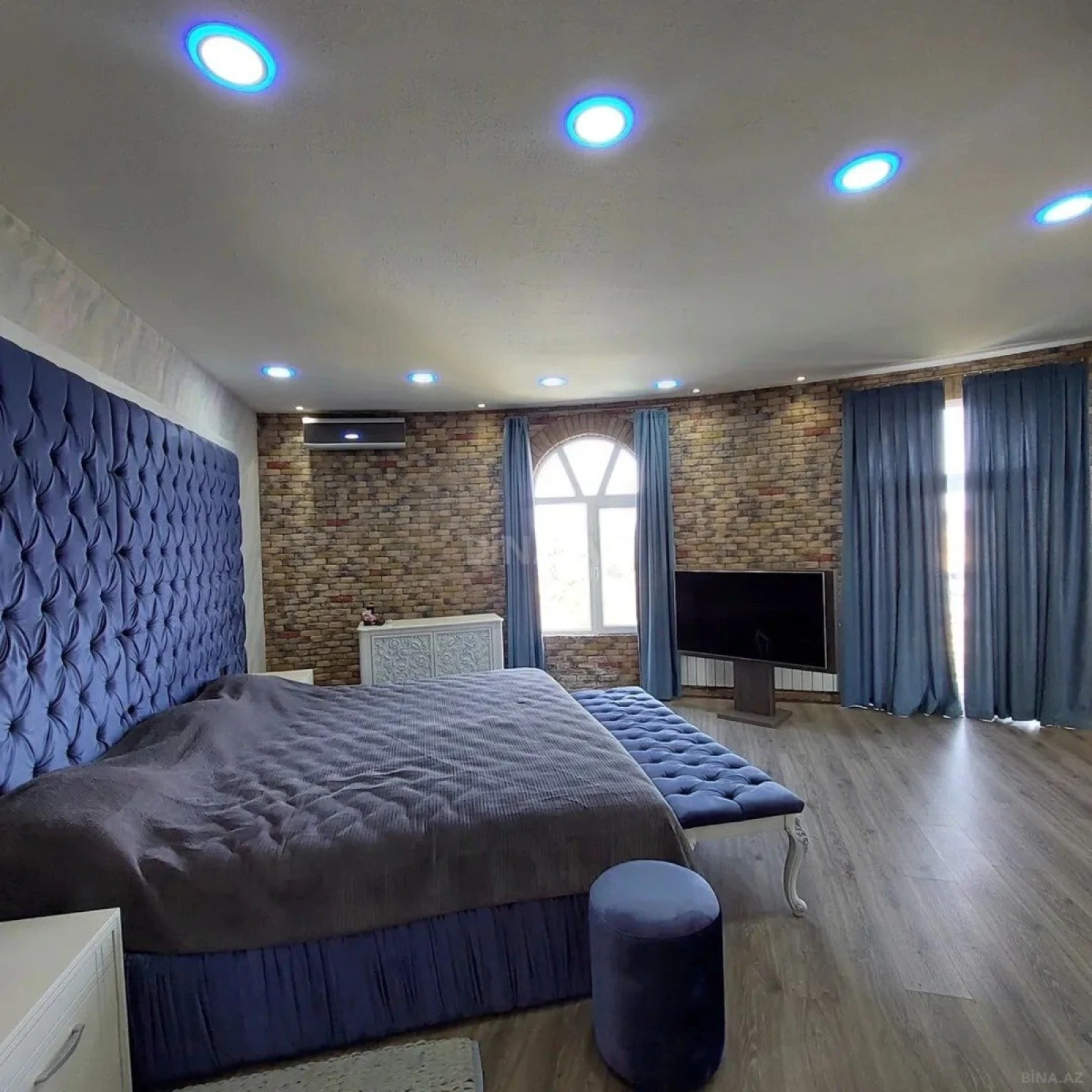Kirayə verilir 5 otaqlı həyət evi 400 m²